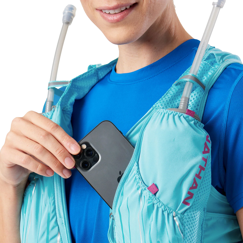 Women's Pinnacle 4L Hydration Vest, Nathan Women's Pinnacle 4L Hydration Vest front pocket