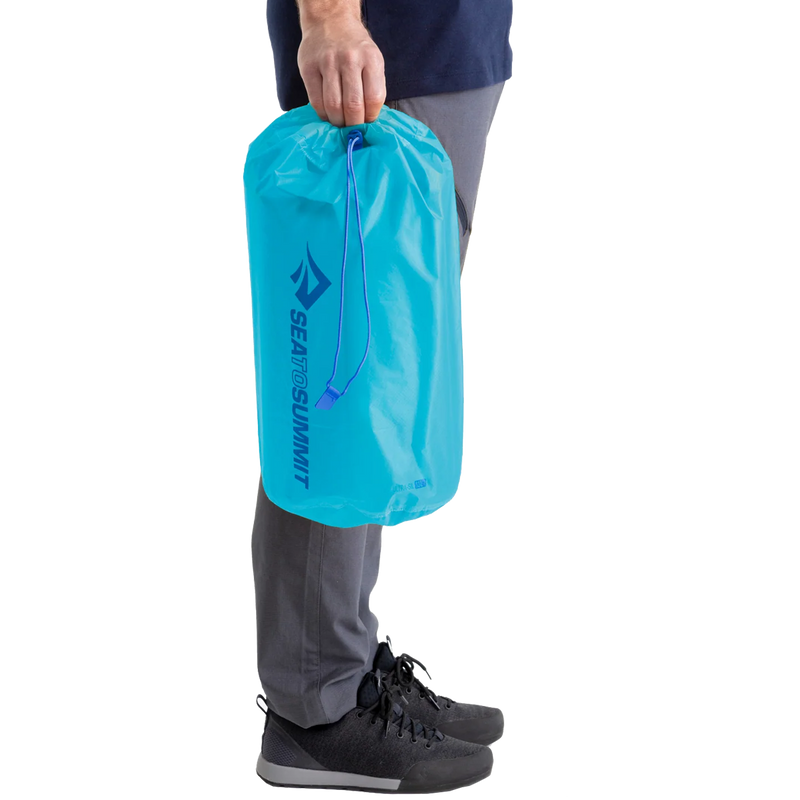 Ultra-Sil Stuff Sack 13L, Sea to Summit Ultra-Sil Stuff Sack 13L carry