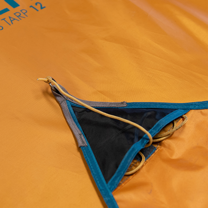 Noah's Tarp 12, Kelty Noah's Tarp 12 corner guyline