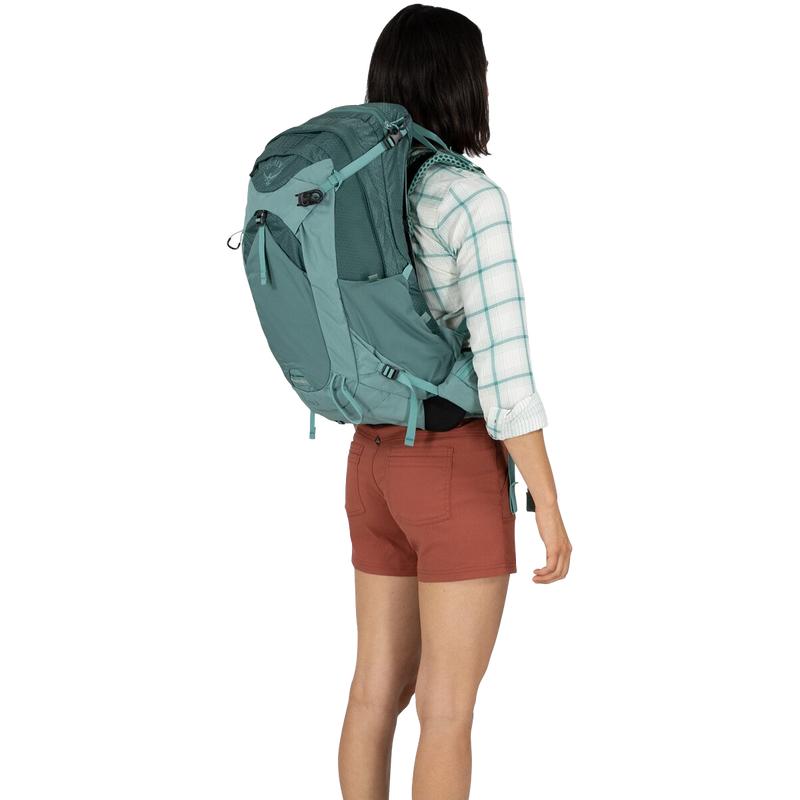 Women's Mira 22, Osprey Women's Mira 22 on model