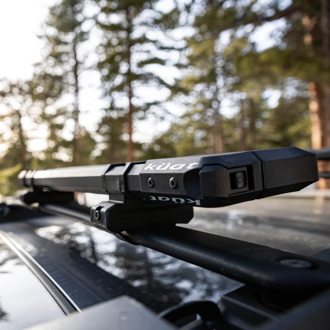 Switch 6 Ski Rack - Black alternate view